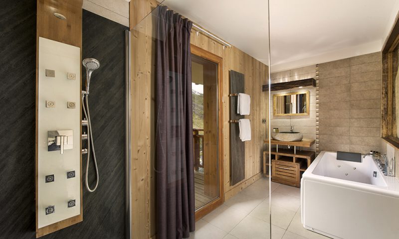 chalet bathroom