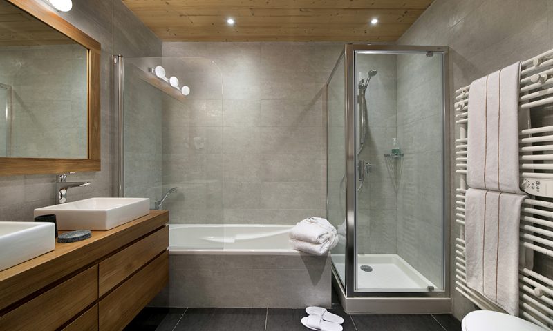 chalet bathroom