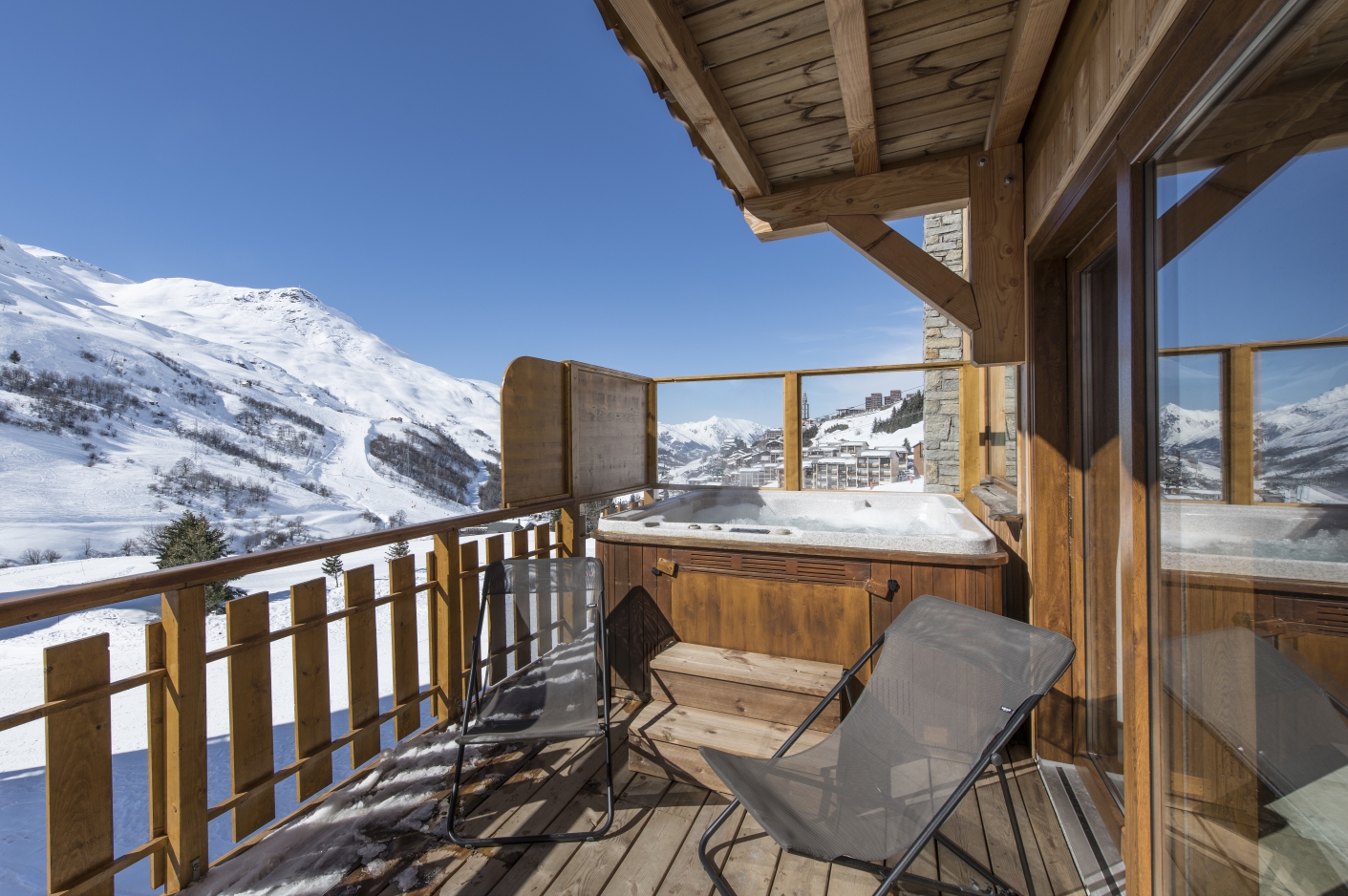 Chalet Aigle Hot tub